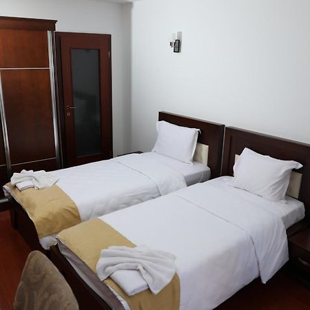 Bruti Hotel 普里兹伦 外观 照片