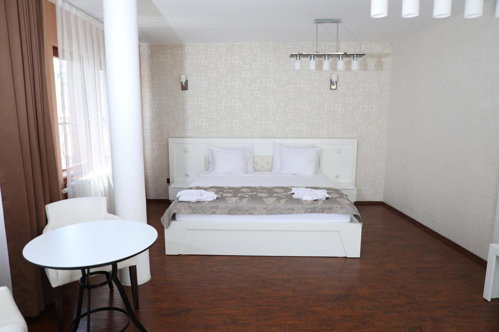 Bruti Hotel 普里兹伦 外观 照片