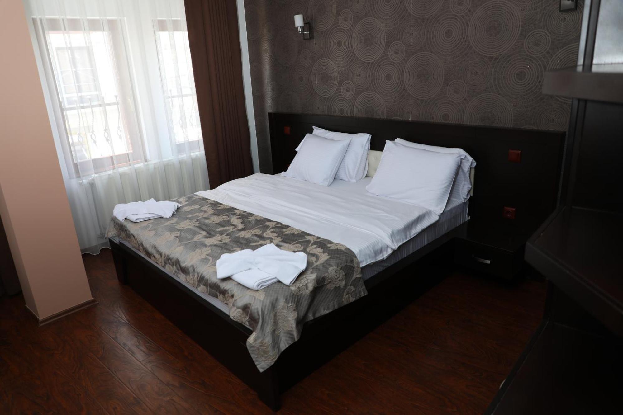 Bruti Hotel 普里兹伦 外观 照片