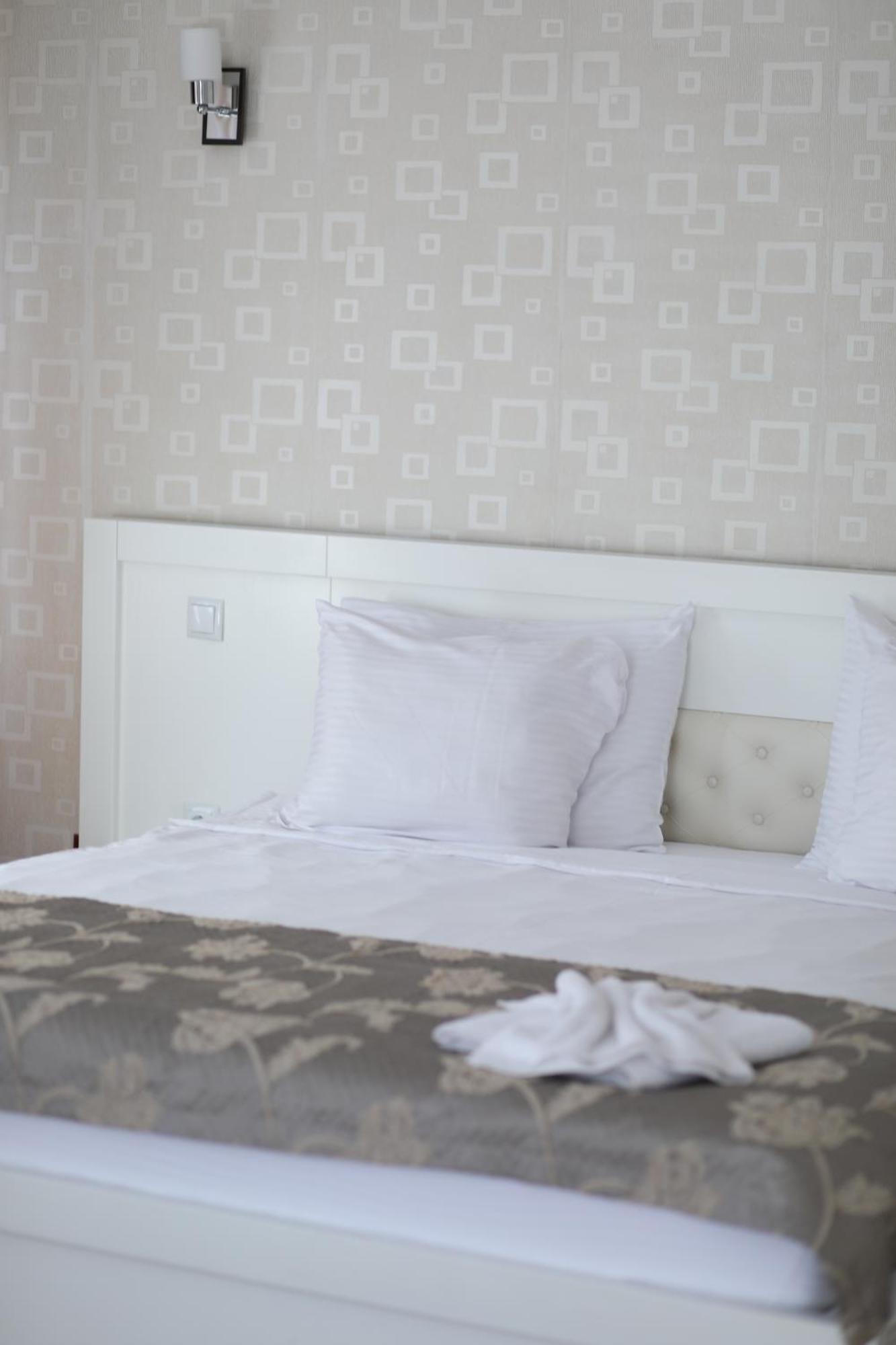 Bruti Hotel 普里兹伦 外观 照片