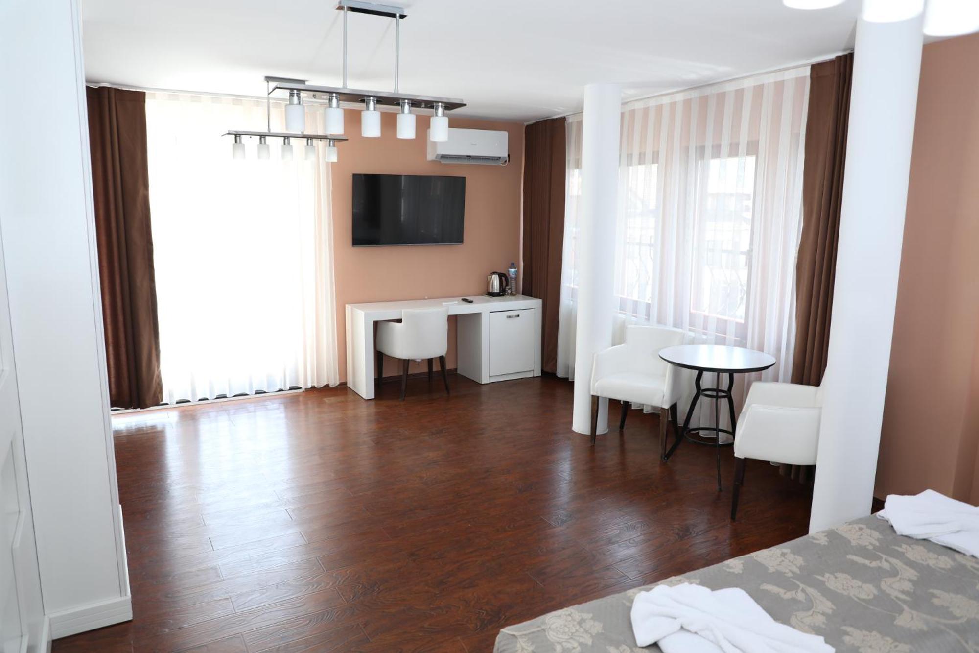 Bruti Hotel 普里兹伦 外观 照片