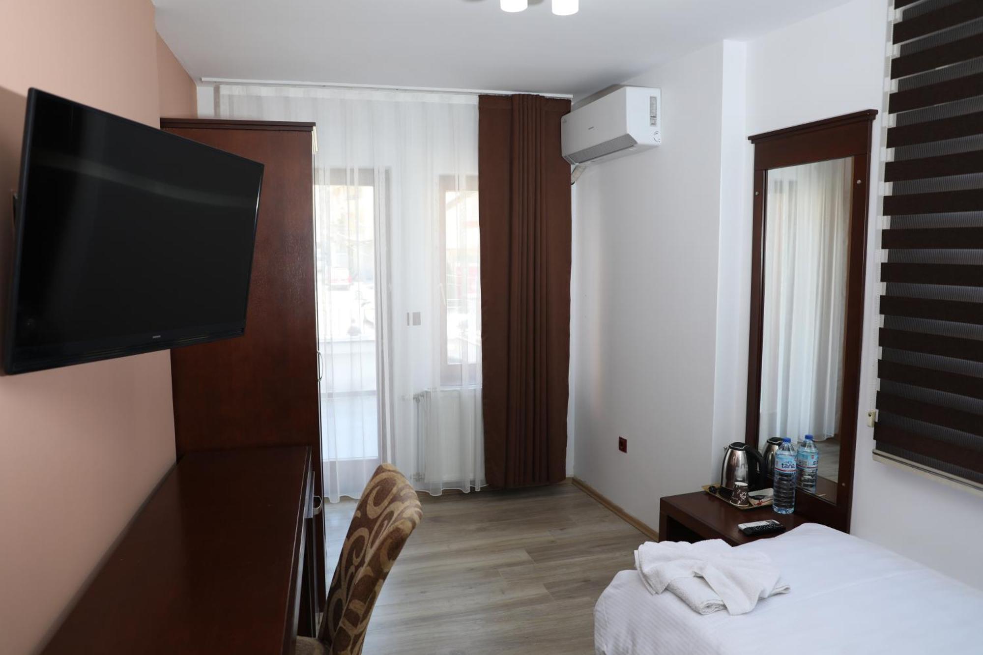 Bruti Hotel 普里兹伦 外观 照片