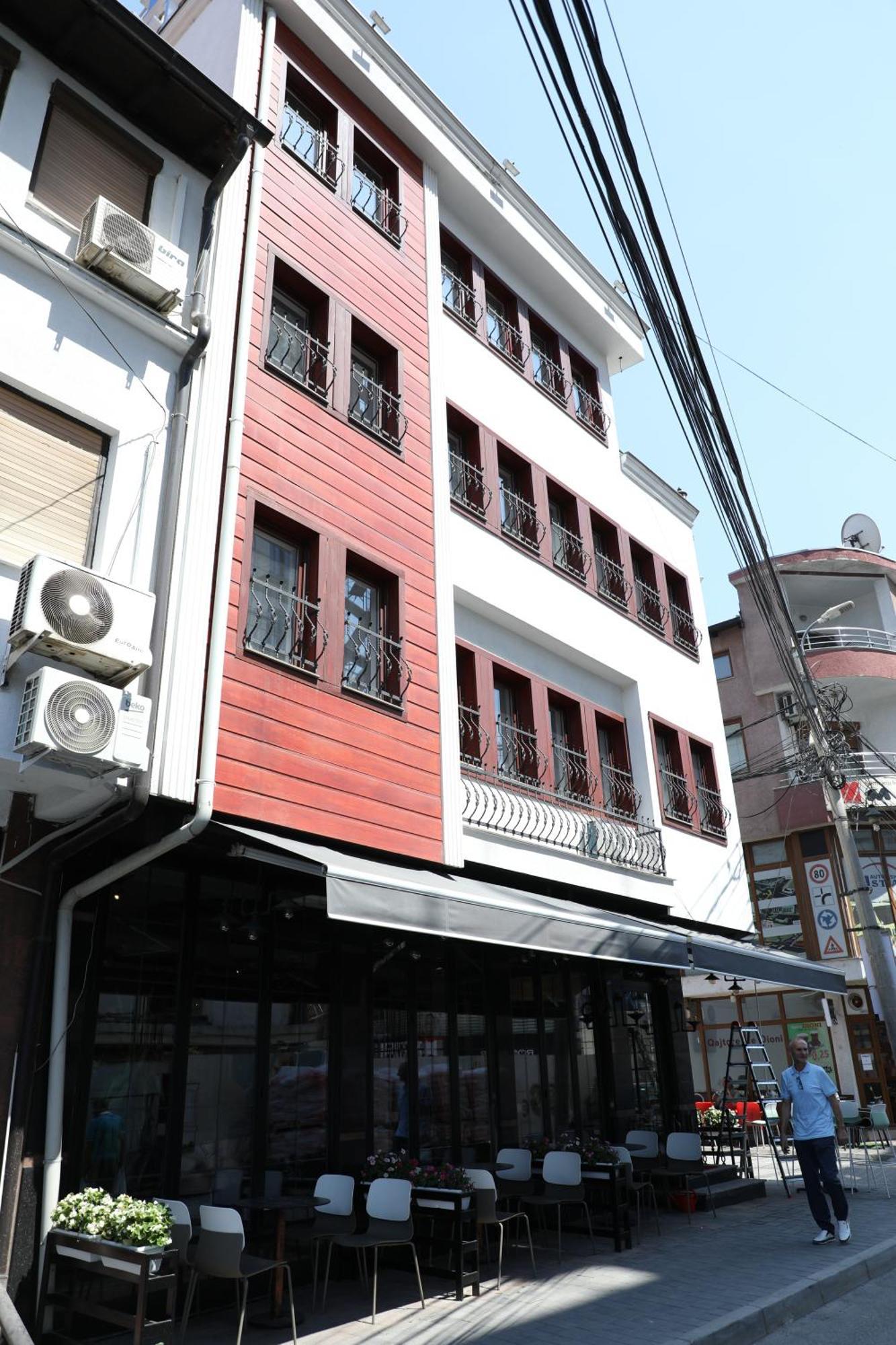Bruti Hotel 普里兹伦 外观 照片