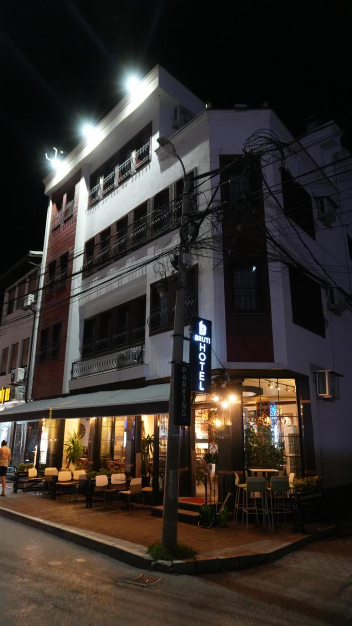 Bruti Hotel 普里兹伦 外观 照片